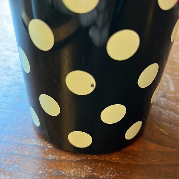 Kate Spade Cold Tumbler with straw—black with white polka dots - Picture 4 of 9